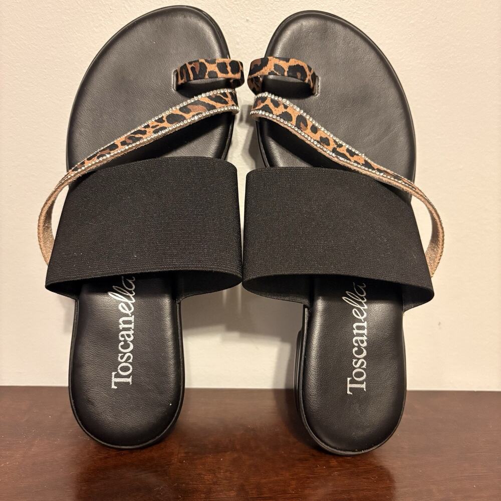 Toscanella Women's Black Brown Animal Print Rhinestone Thong Sandals Slip-On 8.5